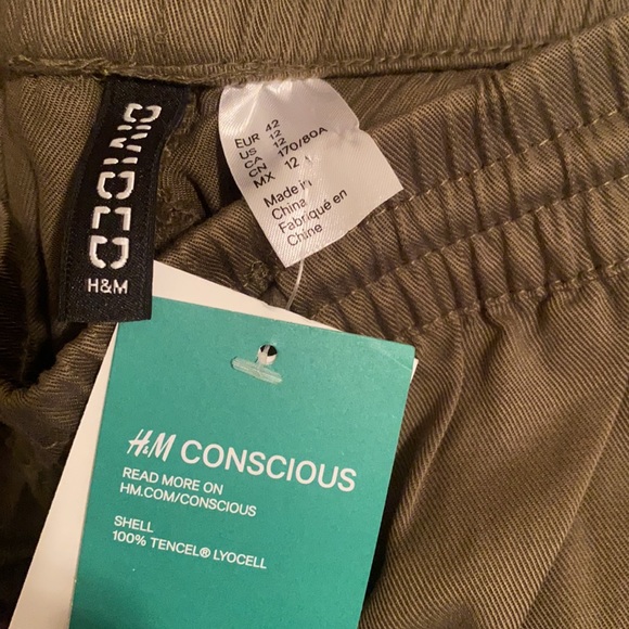 H&M Conscious Khakis - Picture 6 of 6